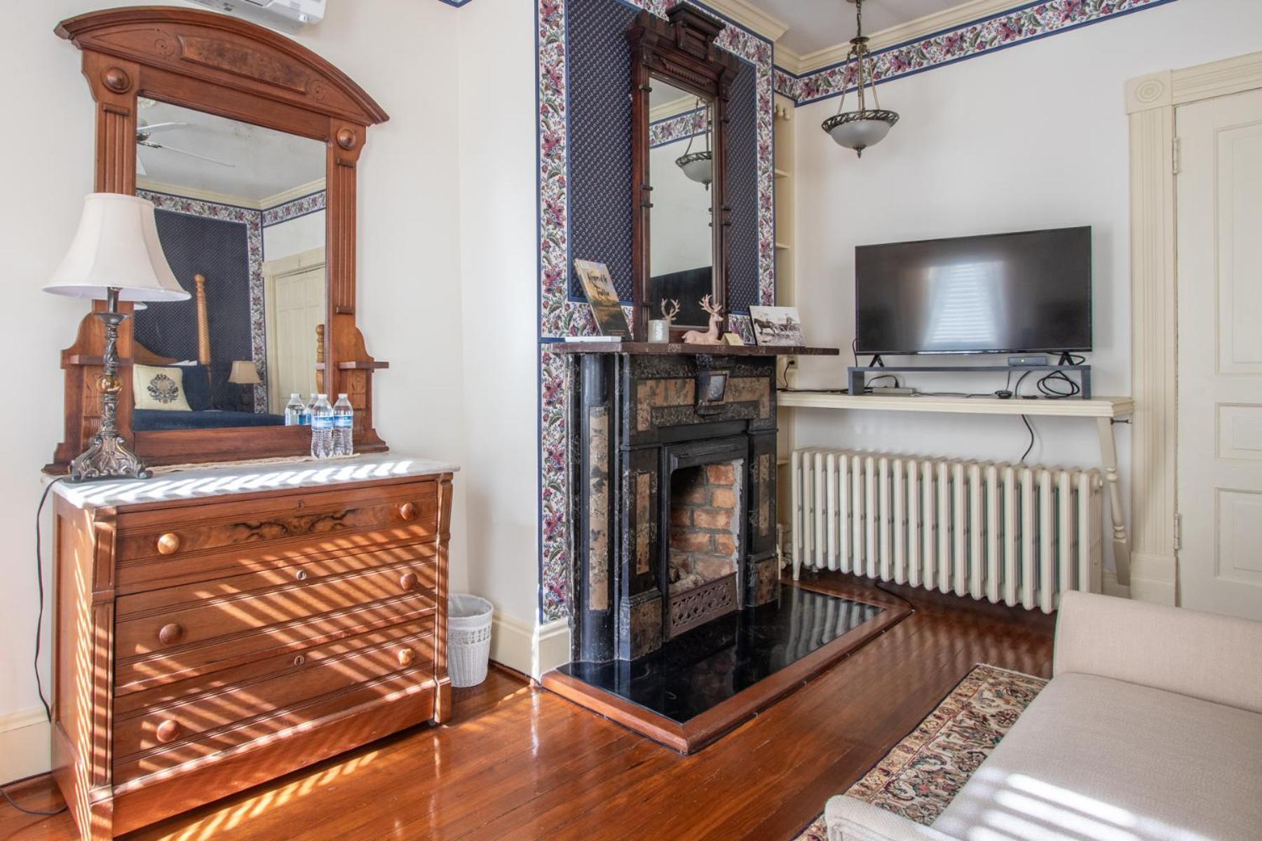 The Oaks Victorian Inn 克里斯琴斯堡 外观 照片