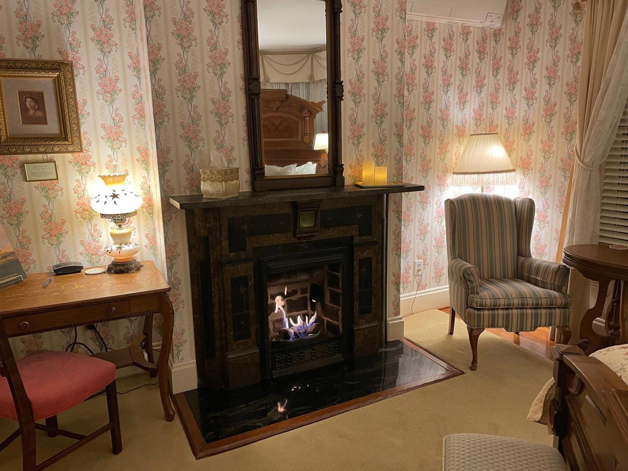 The Oaks Victorian Inn 克里斯琴斯堡 外观 照片